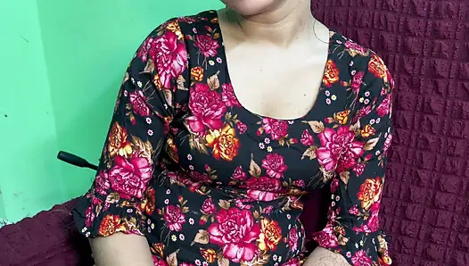 Beni mutlu edebilir misin? Hadi beni sert sik