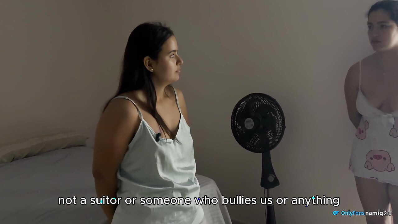 Üvey kız kardeşim ve ben yalvardık ve bir anlaşma yaptık