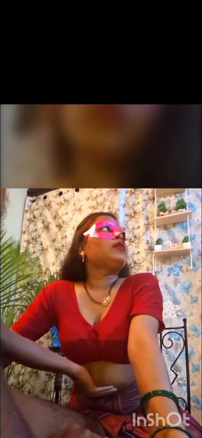 Captivating moment from "Hot bhabhi ki chudayi"