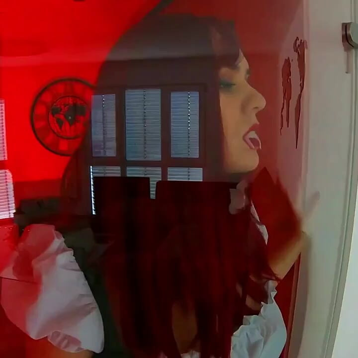 Yine zamanı geldi! Neredeyse cadılar bayramı başlıyor ve spermlerine ihtiyacım var!! Daha fazla bekleyemem!!