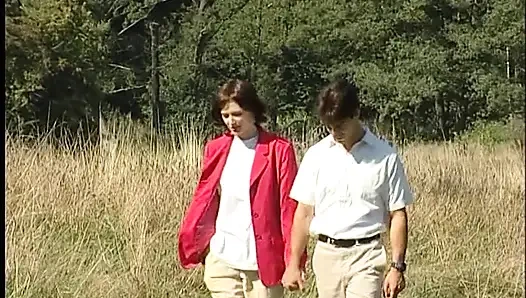 Ngentot sama pacar dan sahabatku di luar ruangan