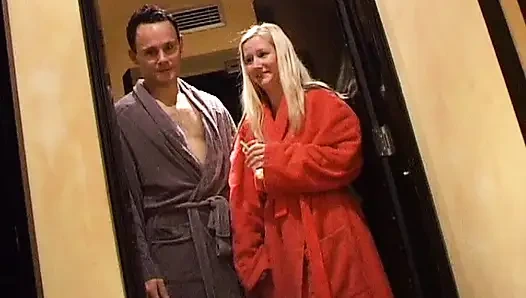 Ich werde dich direkt hier auf dem flur ficken!