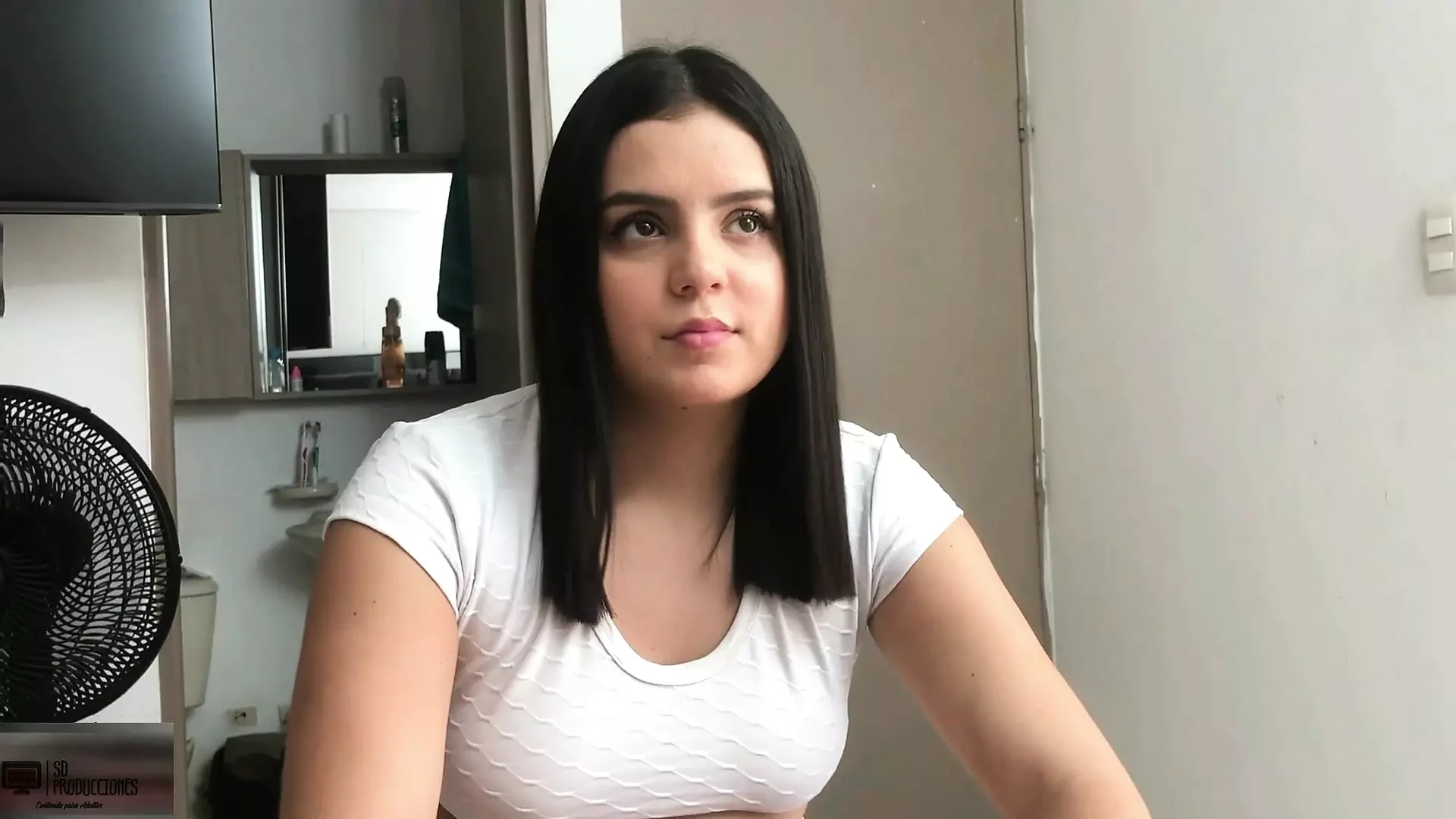 Moj bucmasta devojka me jebe kao niko drugi... i moj toto u potpunosti uživa - Porno en Español