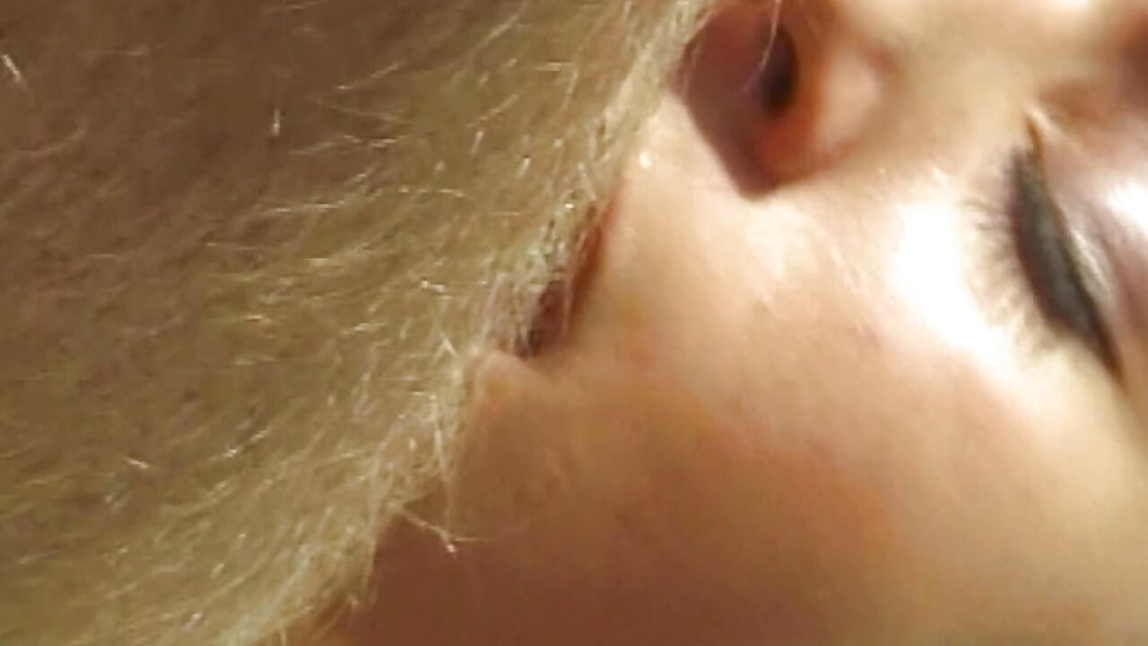 dunkle Lust entgleist zwischen Hörsaal und Bett (18+) ohne