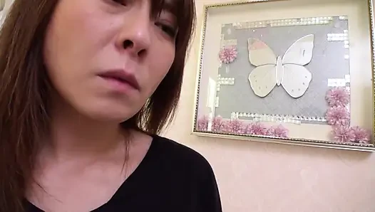 [mature Wife Who Has Had an Affair, Towako 52 Years Old]