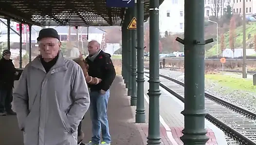 Татуированная Vixens Сосет И Трахается В Диких Сценах