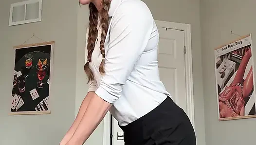 Cewek pegolf ngasih kamu video joi yang seksi