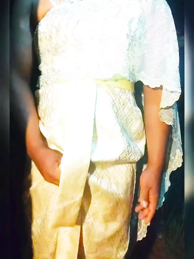 Masturbate in Thai dress with a dildo