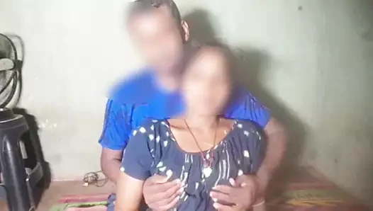 tremendous aunty chut me pani nikal aai