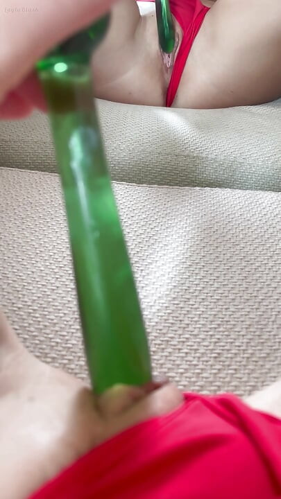 She start to play near mirror and dont stop until have orgasm