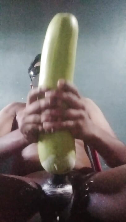 Desi boy fuck with bottleguard