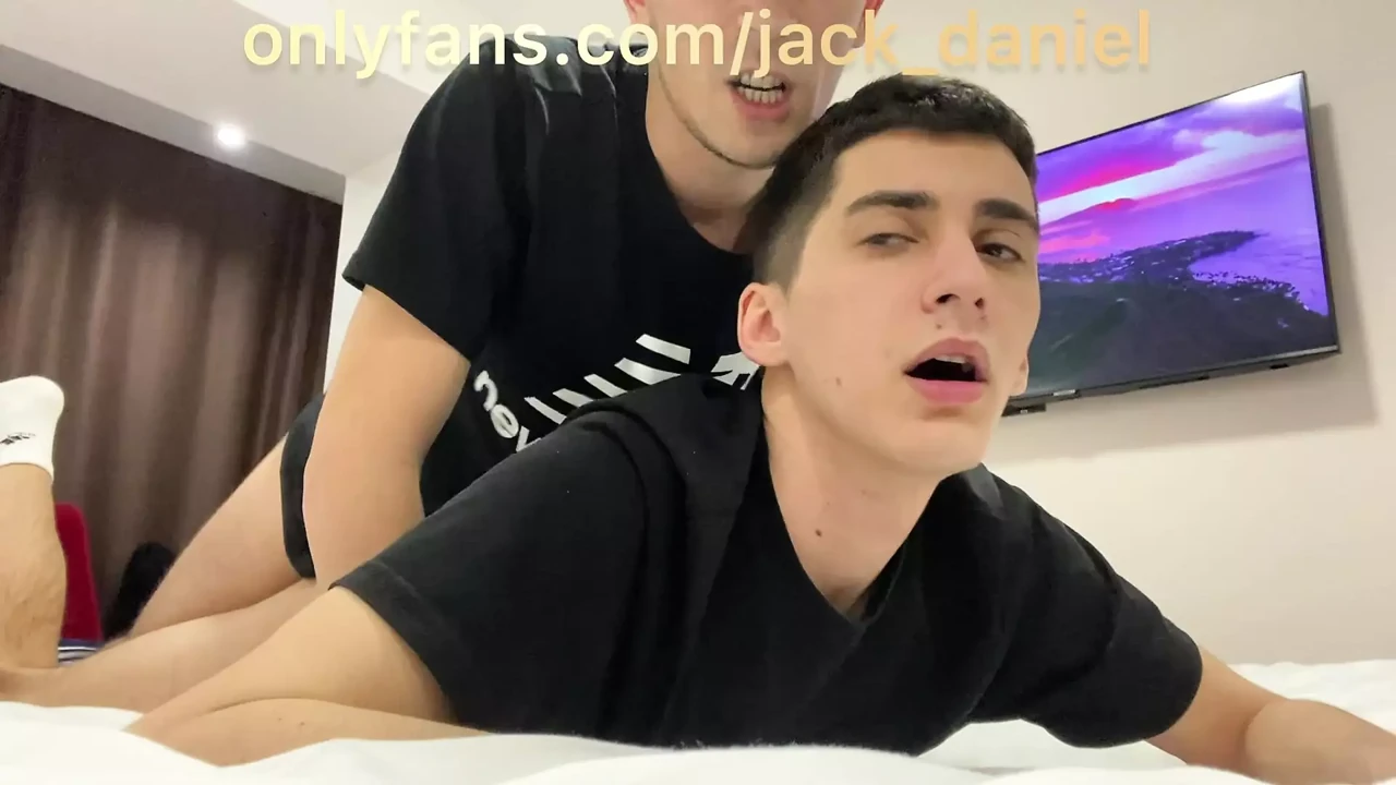 SUCKS A DICK AFTER A ASSHOLE
