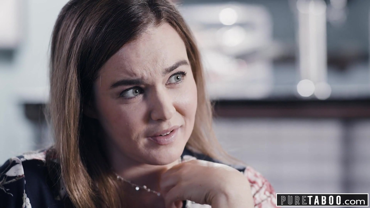 ナターシャ・ナイスは変態カップルにタグ付けさせる