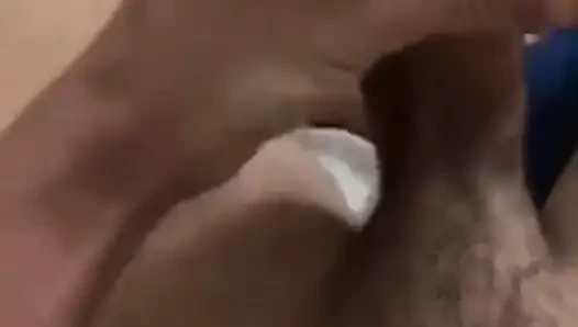 gay arkadaş masturbasyon yapıyor.