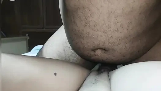 Алжирская молодая девушка