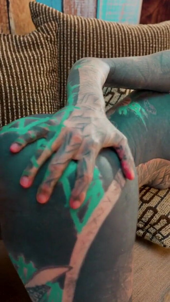 Tacco alto Dreadhead bWC gape, facciale, anale | Clip 1