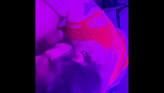 Kırmızı tanga iri güzel kadın yaşlı olgun komşu