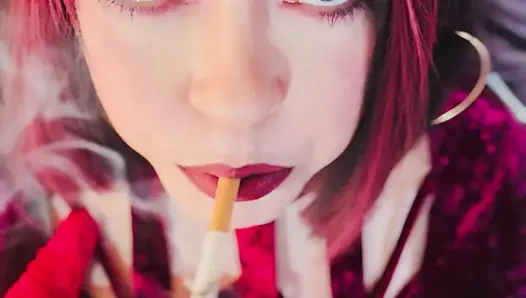 Velvet и Сигареты! Tina Snua Chain курит 2 пробки 100 сигарет - дрейфующая OMI OME Snap вдыхает курильщицу