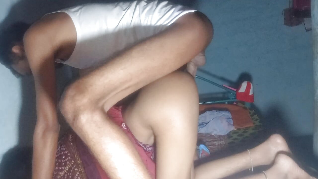 Azjatka domowy seks, jebanie padoshan bhabhi pieska