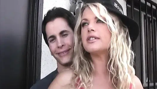 Amerikan Nemfomanyakları İçin Sert Ve Ateşli Horozlar - (Bölüm #05)