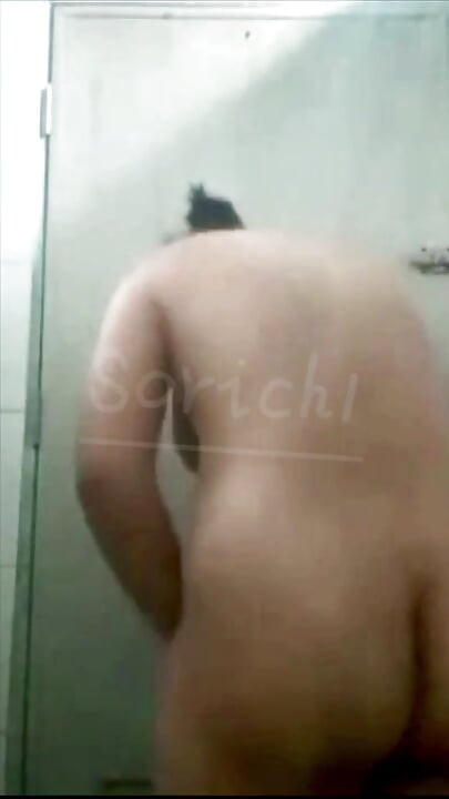 Takeapeekatmycurvywife