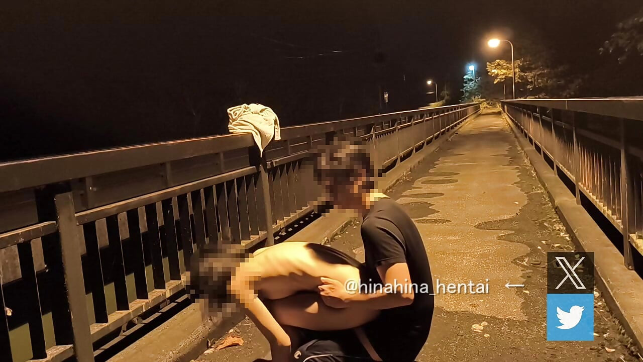 [Outdoor exposure] Exposed next to a car passing by! Embarrassing 💦 Japan/Japanese/Outdoor/Shaved/Loli/Kinky /hentai/asia/shaved
