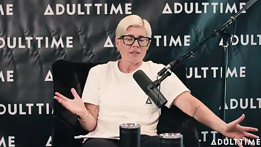 Avery black dry humping, gerçek suç ve vr corn'i yönetme | Adult Time Podcast