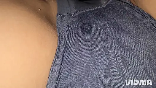 Memek basah dan orgasme sambil menonton film porno