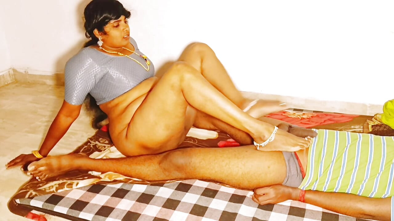 Indian Theef Sex Desi Beautiful Stepaunty Hardcore Fucking with Theef Big Long Dick.