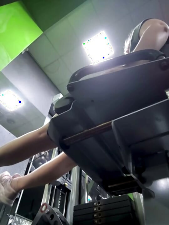 Fingering pussy in the gym jucielussie