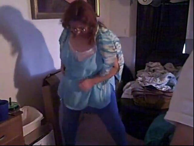 Bbw roodharige dansende camshow in blauwe outfit
