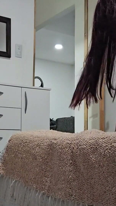 阿根廷少女用性愛支付住宿費 | 片段1