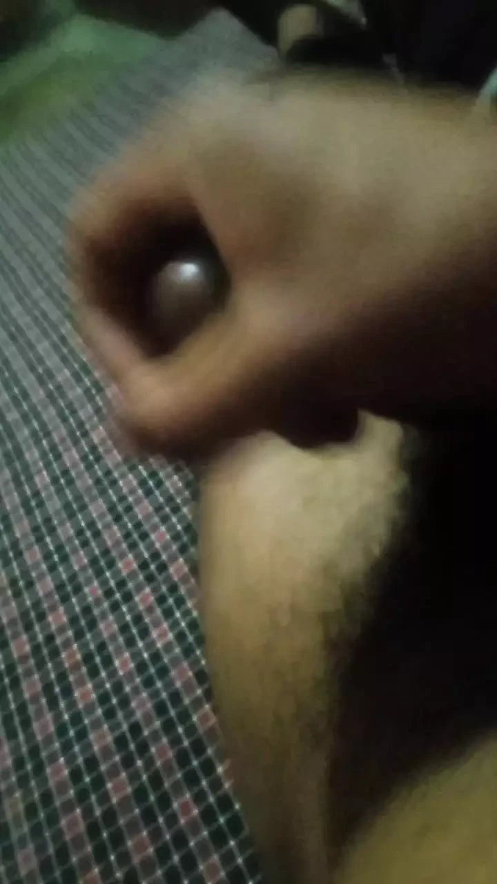 德西年轻男孩玩黑鸡巴