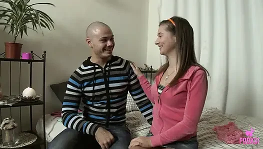 Olivia S раздвигает ноги и скачет на члене Наездницы Артура!