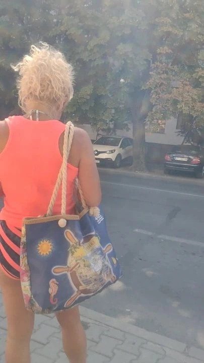 Sexy beach ass