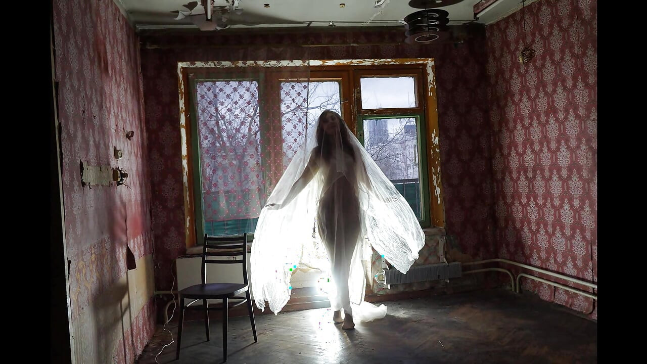 Duh u a-maju u napuštenoj kući