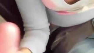Chica alemana da una mamada en un avión