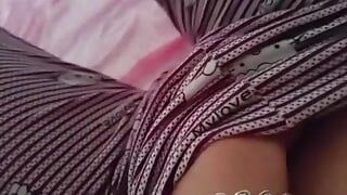 La ragazza egiziana si masturba