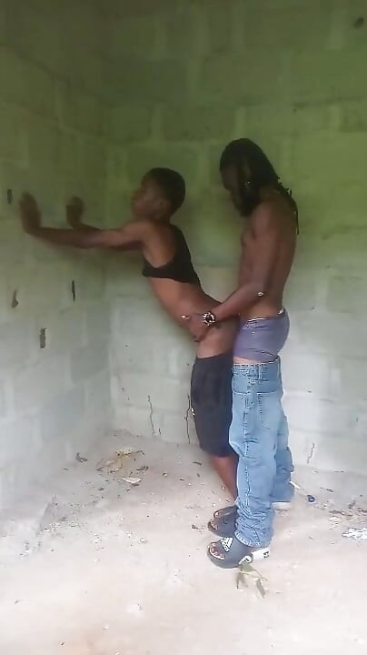 I Mate a Skinny by the Bush Side We Have Fune