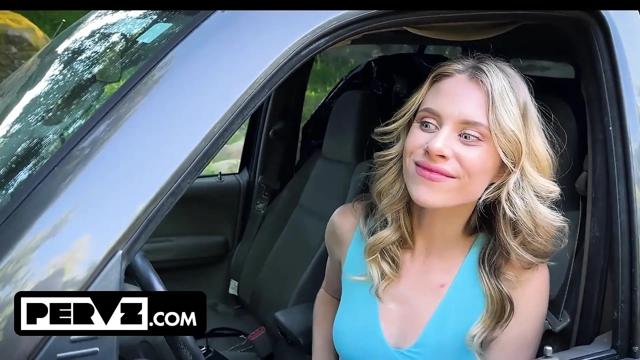 Anya Olsen bị mắc kẹt được một người lạ hào phóng dụ dỗ và đụ mạnh