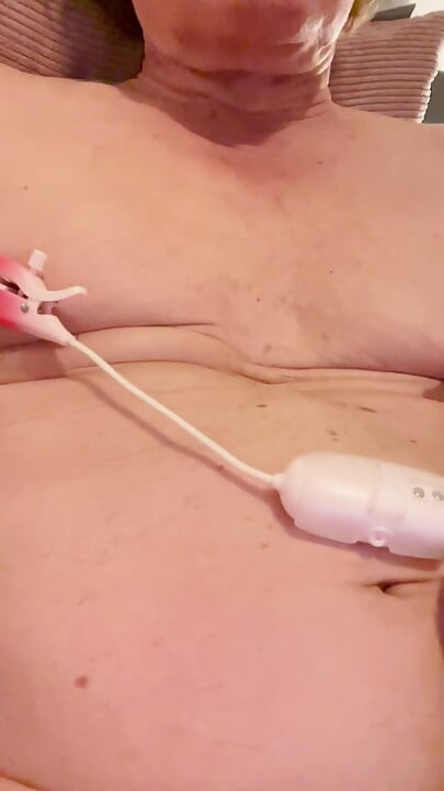 Penis Torbası, Göğüs, Meme Ucu, Iş, Ezi, Poposu Amcı,