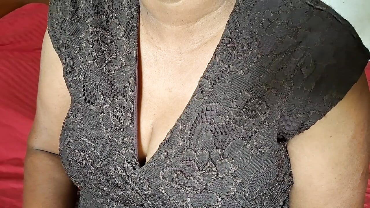 Home alone  friend's sexy mom