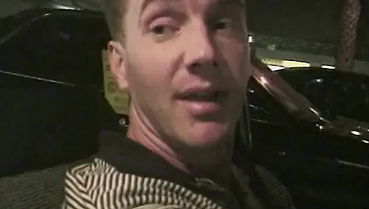 Versaute Taxifahrt: Heiße Abenteuer mit blonder Schönheit