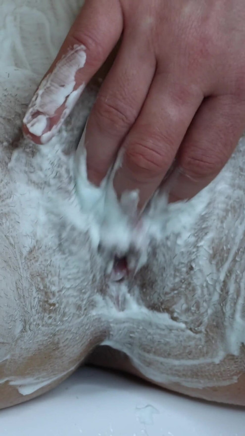 Shaving a landing strip! Intimate pussy trimming! Hairy pussy close-up! | Clip 2