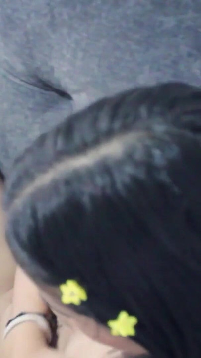 Καθαρή λεσβιακή απόλαυση: βαθιά δάχτυλα και γλώσσα μέχρι να τρέμουν | Κλιπ 1