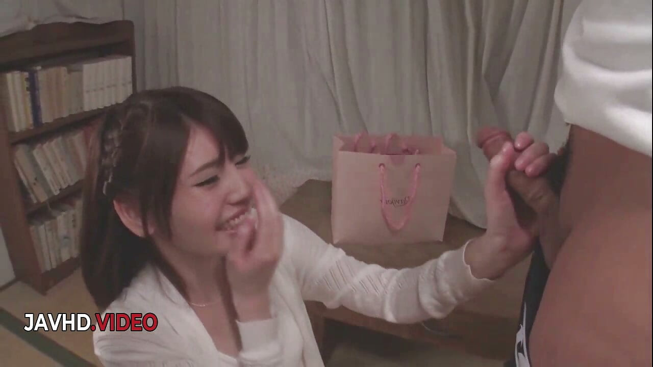 Yua Ariga's frække amatør blowjob og intens Japan XXX scene