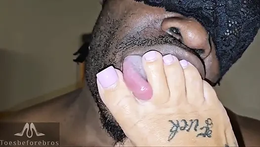 Tatty Tyler Foot & Pussy Worship