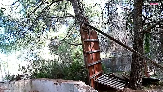 Hot bitch screams in pleasure as a huge cock drills her tight pussy