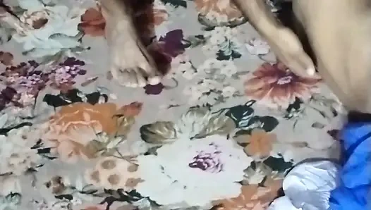 Okul yeni video kızı erkek arkadaşıyla sikişiyor