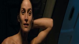 Carrie Anne Moss - pianeta rosso